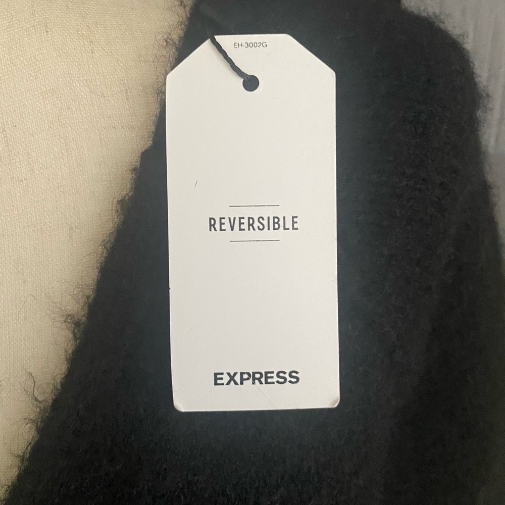 NWT-EXPRESS-BLACK REVERSIBLE SWEATER-WOMENS SIZE SMALL - Picture 5 of 7